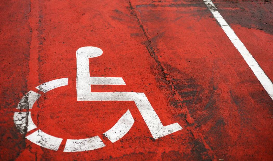 estacionamiento discapacitados